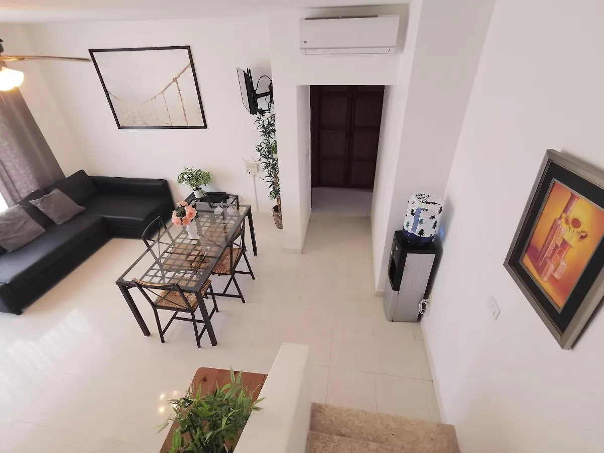CASA CONFORTABLE 6 huéspedes EN LA PLAYA BAVARO WIFI BBQ Swimming Pool PARKING Apartamento Punta Cana 0*,
