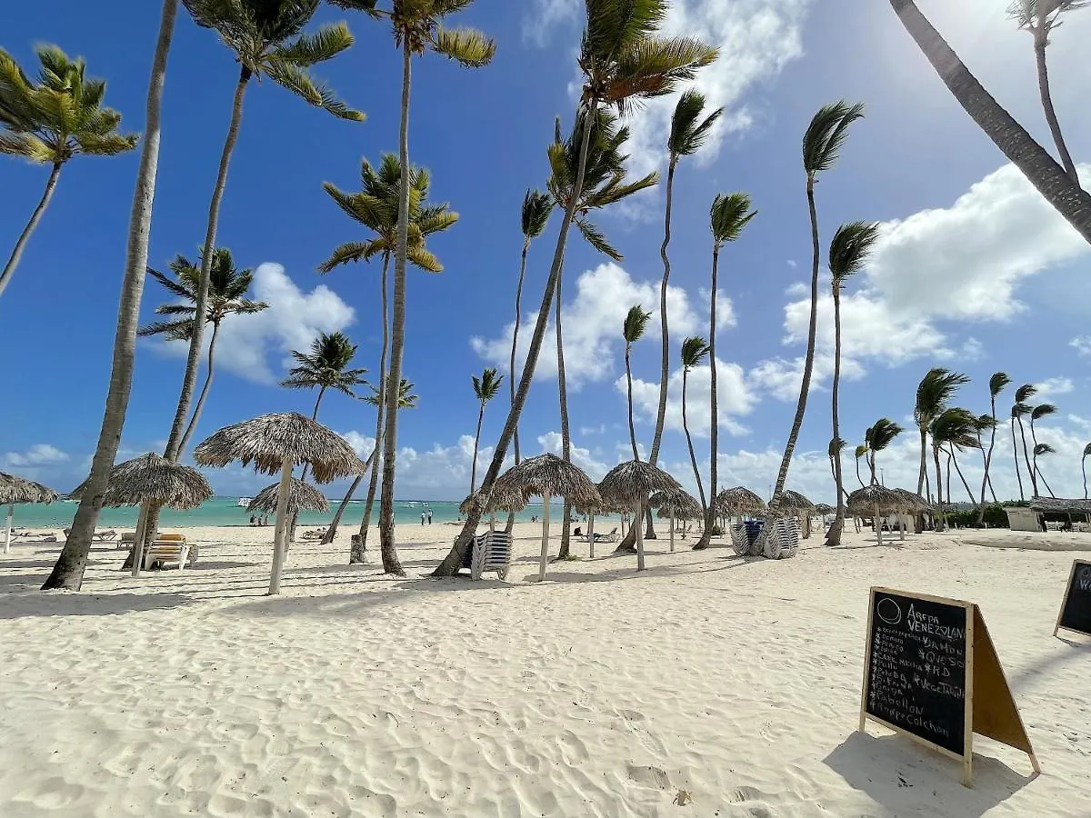 CASA CONFORTABLE 6 huéspedes EN LA PLAYA BAVARO WIFI BBQ Swimming Pool PARKING Apartamento Punta Cana